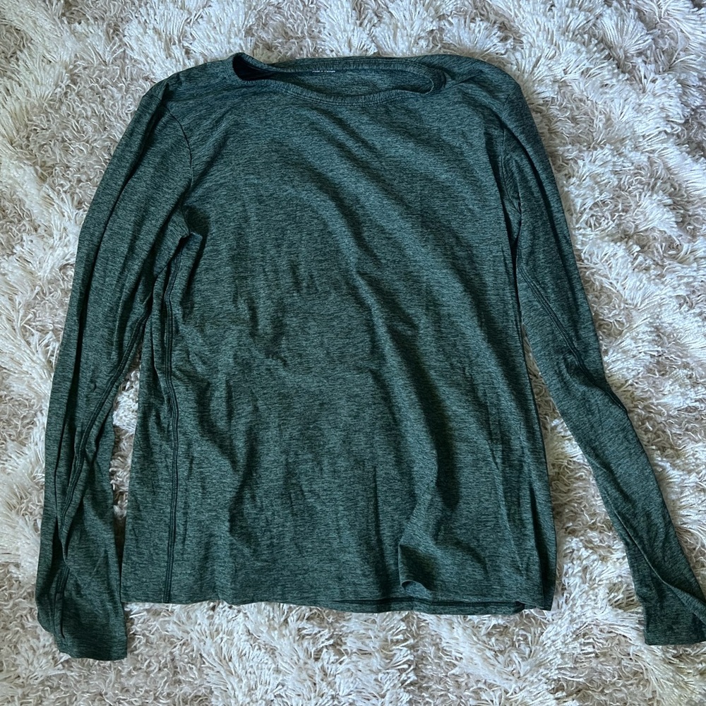 Outdoor Voices long sleeve work athletic shirt